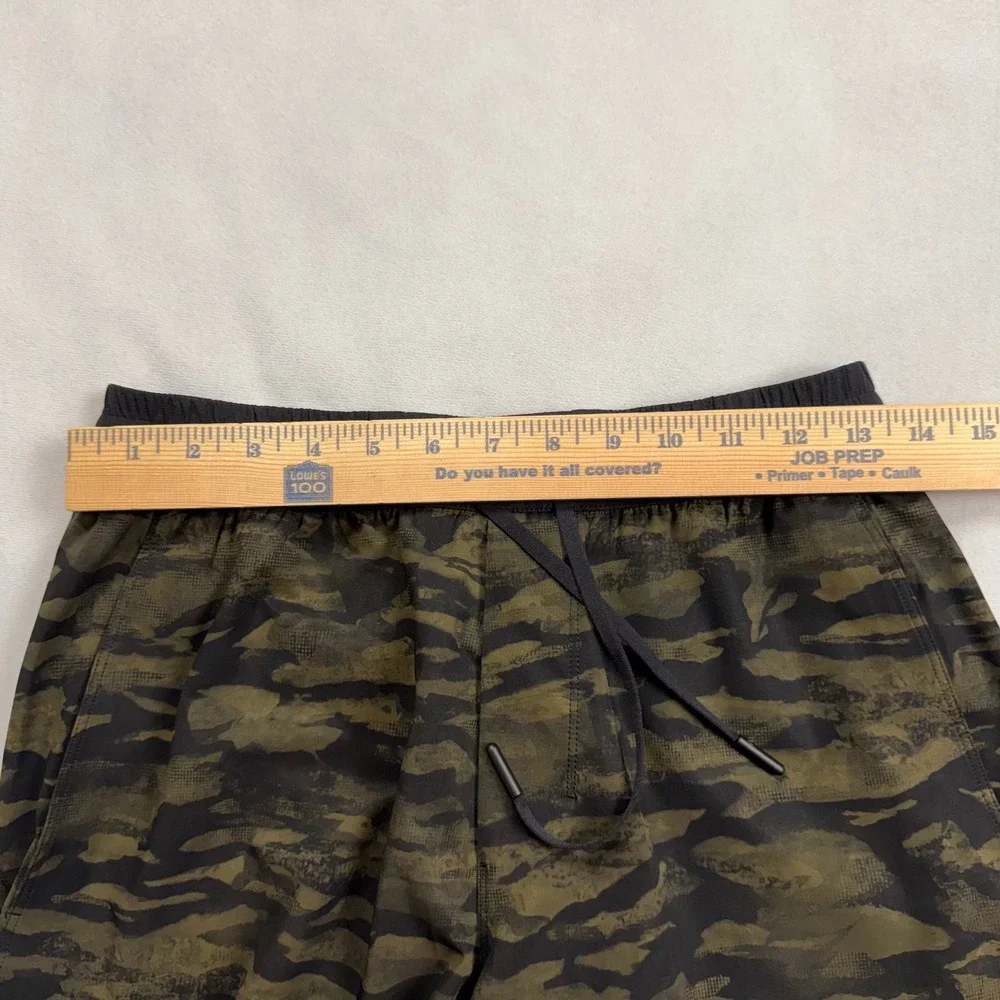 Lululemon Channel Cross Short 7